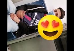 Jovenes haciendo Cruising en el metro de la Ciudad de Mexico linea A mamando verga SIGUEME EN TWITTER: Vergasedomex1