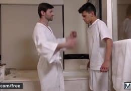 Men.com – (Dennis West, Xander Brave) – Bath Time – Drill My Hole