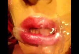 Self facial – Crossdresser sissy Fay