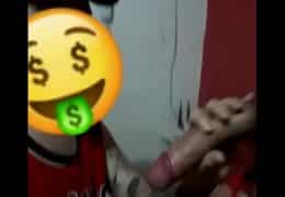 Maconheiro dotado me botou pra mamar a vara dele